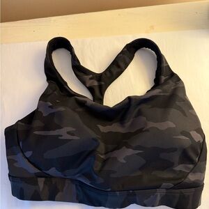 Women’s sports bra size large athletic  bra